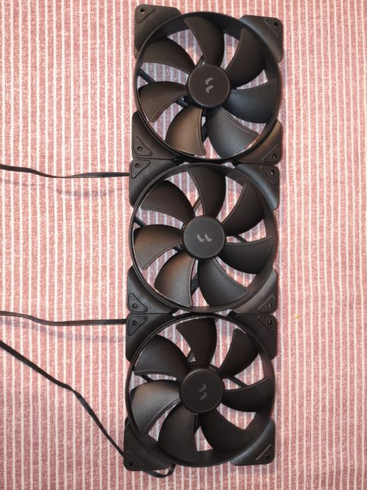 Fractal Aspect 14 1700RPM Ventoinhas para PC