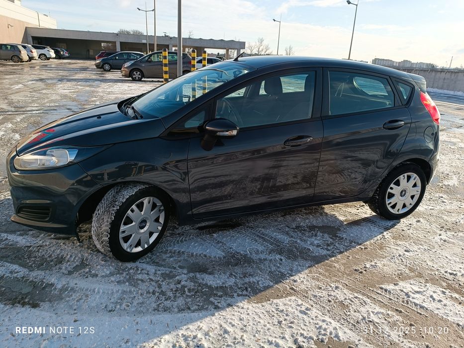 Ford Fiesta Dwa komplety kół