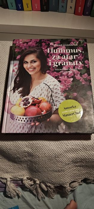 Hummus za'atar i granaty