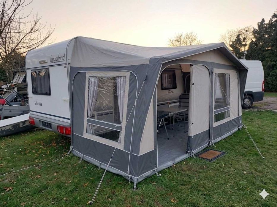 Przyczepa kempingowa 1000dmc  z przedsionkiem ogrzewanie gazowe