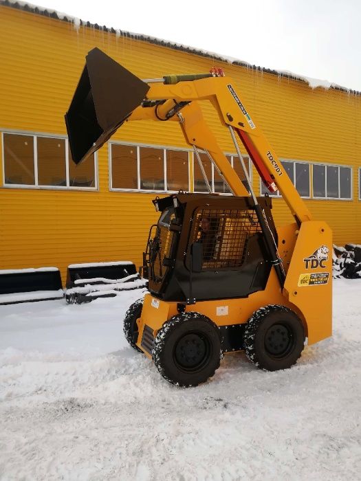 Колісний мінінавантажувач TDC 901