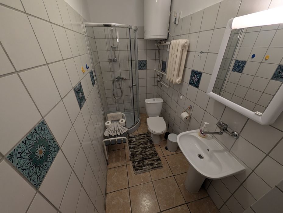 Noclegi dla pracowników w delegacji Wi-Fi, TV, bilard, tanio kwatera