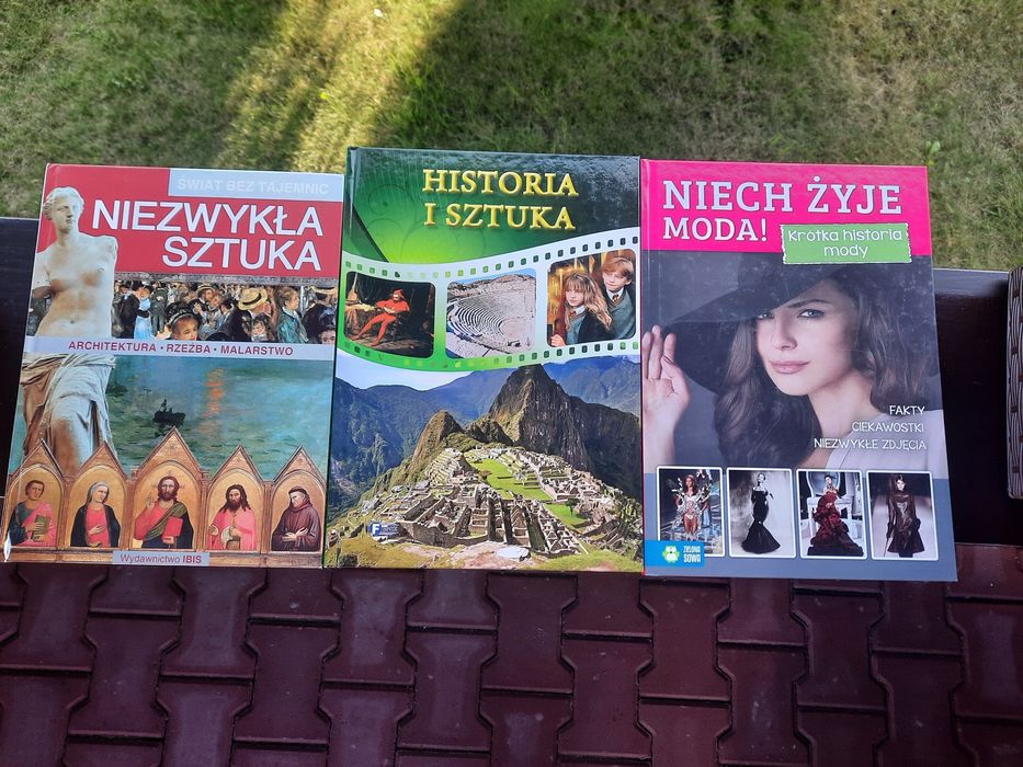 zestaw książek sztuka