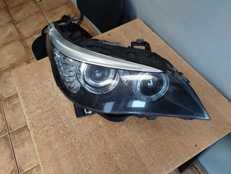 lampa przód przednia prawa BIXENON nieskrętny BMW E60 E61 LIFT
