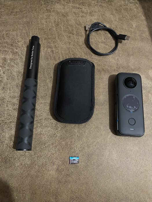 Insta 360 one x 2 + 256gb + stics (не - GoPro)