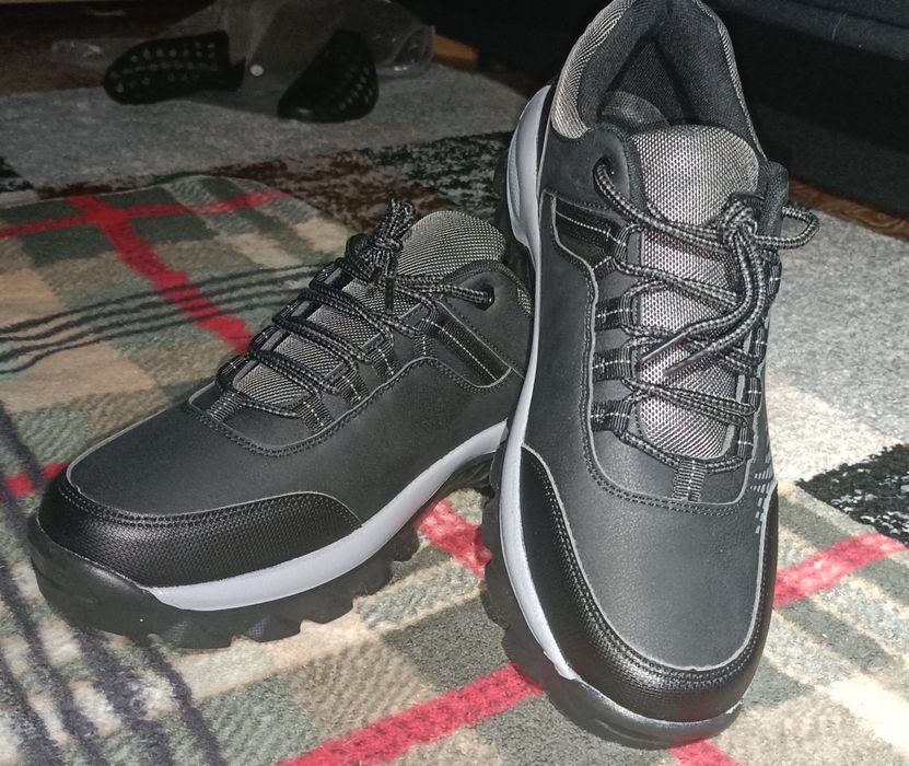 Трекинговые ботинки 44