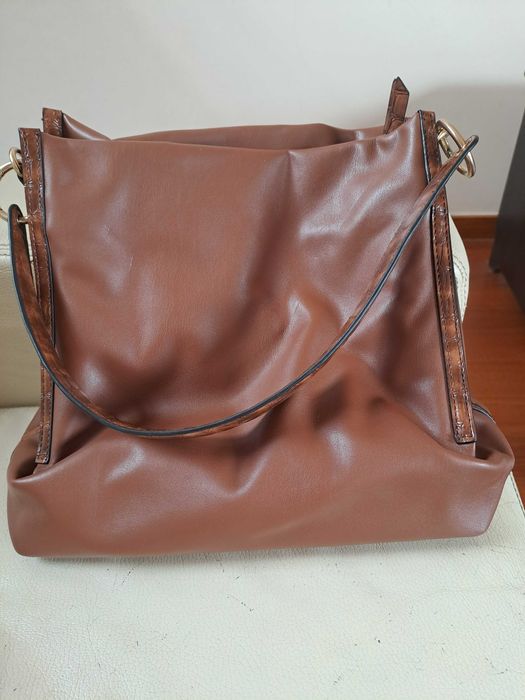 Mala da marca Hispanitas