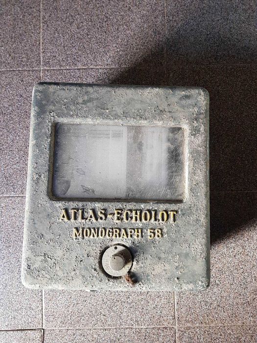 peça decorativa Atlas-Echolot monograph 58 echo-locator