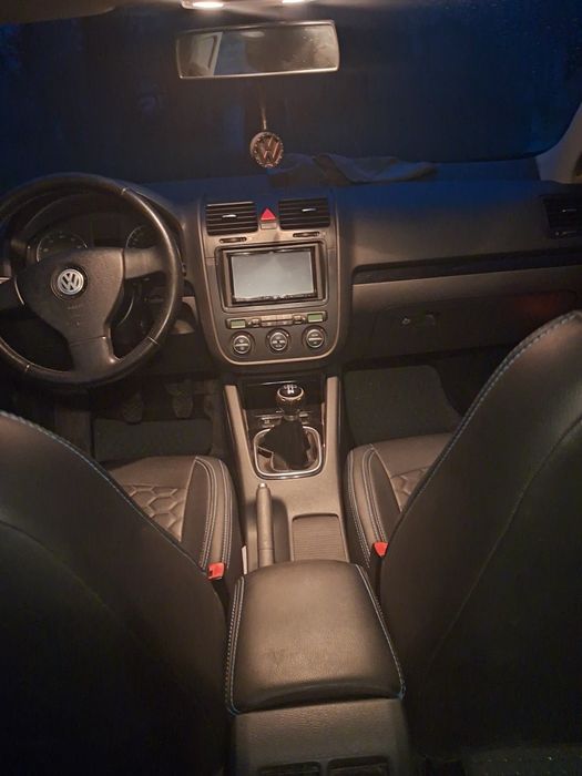 Джета 5 ,1.6 MPI.207'000 km