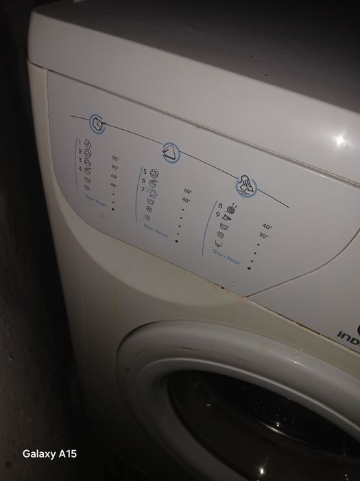 Продам пральну стіральну машинку автомат в гарному стані