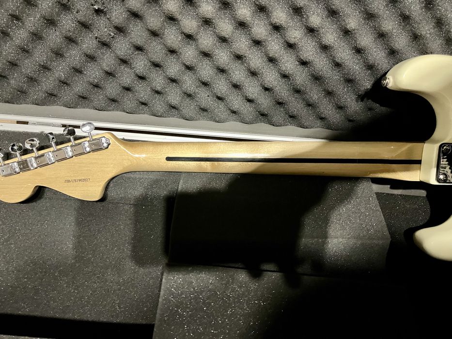 Fender Stratocaster (replika).