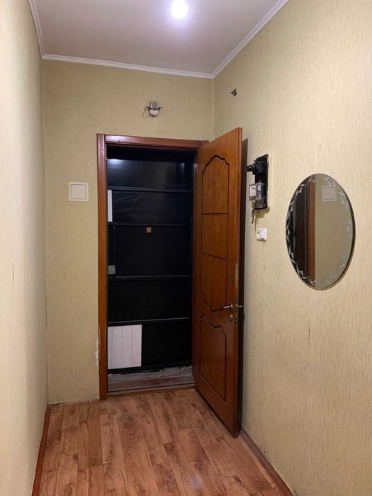 Світла 3-кімн сталінка 73 м², 3 поверх, центр 9 кв. ЮГОК, без ріелтора