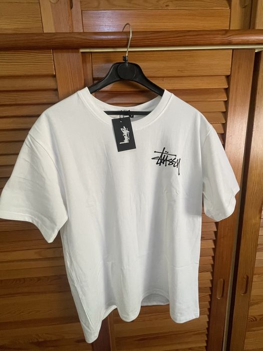 Thsirt Stussy Branca box logo