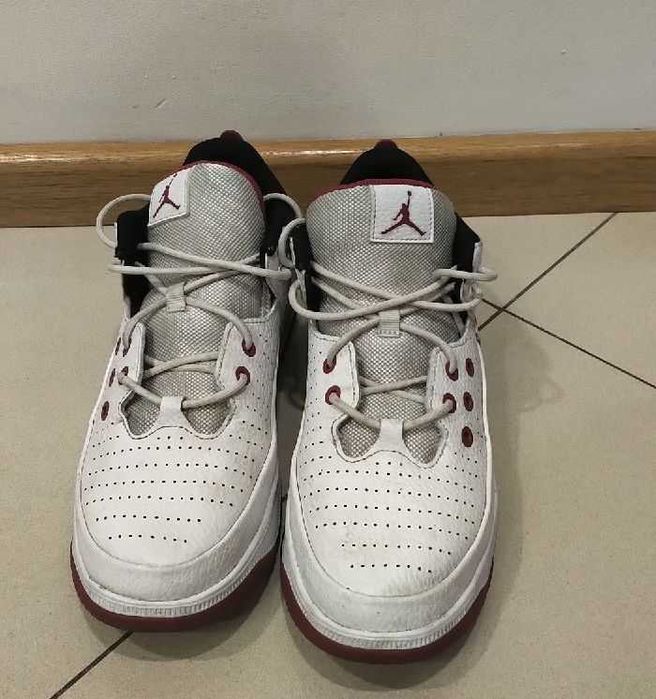 Jordan Max Aura 5 - rozmiar 40