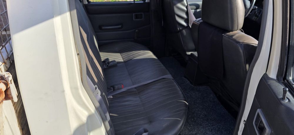 Nissan pick up com apenas 168.000kns