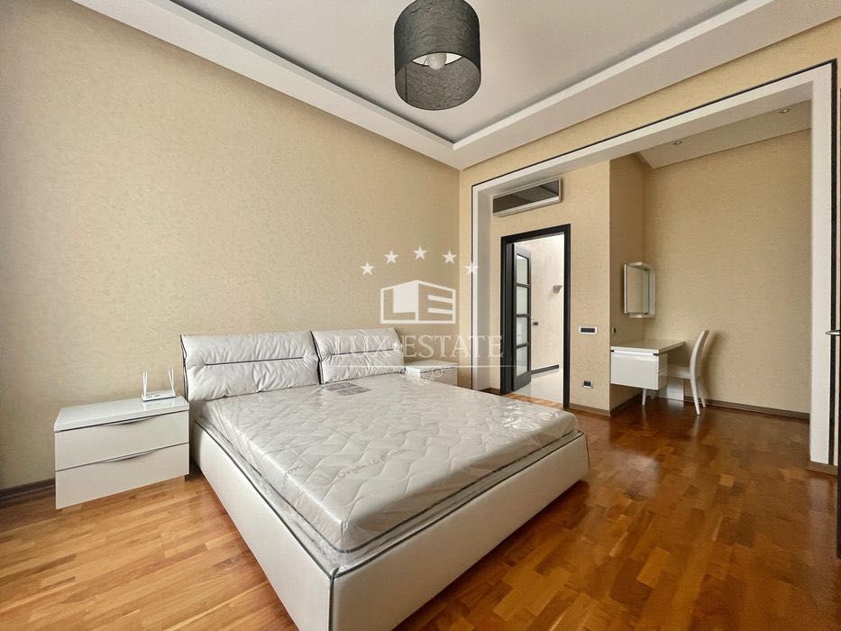 Продажа дома 550 м² в коттеджном городке «Зелений гай», Лесники
