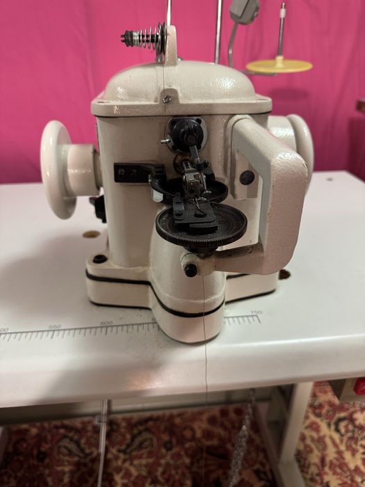 Скорняжна машинка, для сточування хутра, оверлок для хутра, скорняжка