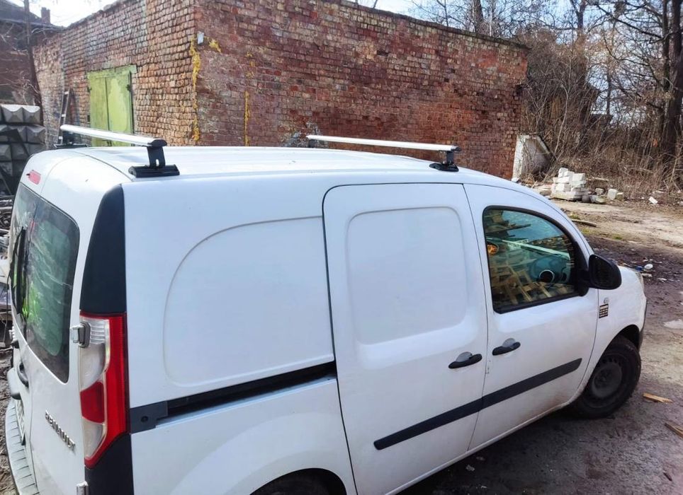 Аэродуги TY7-F в штатные места Рено кенго