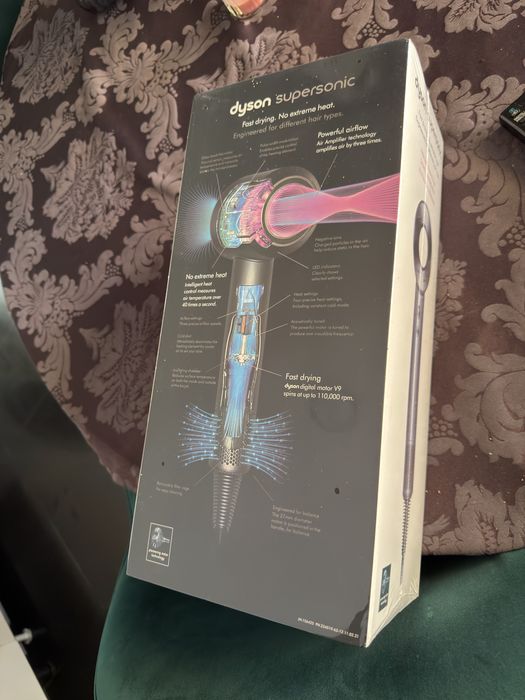 Dyson supersonic