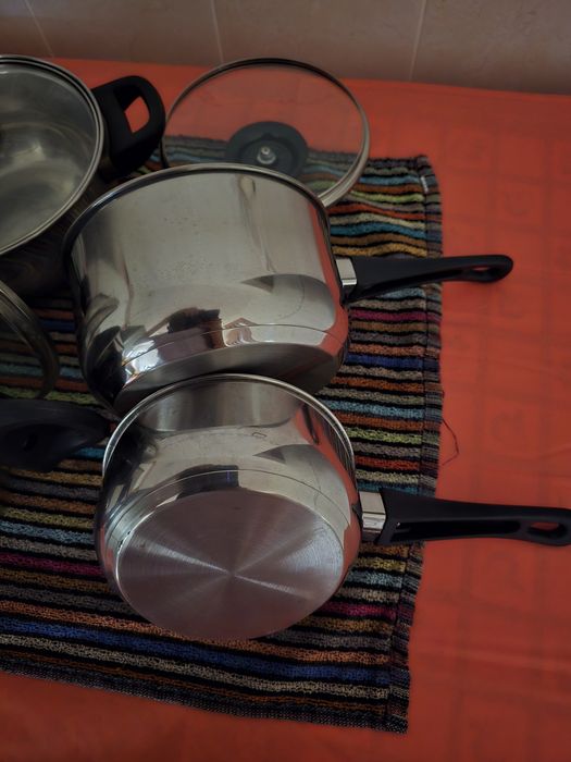 4 panelas de inox com tampa de vidro