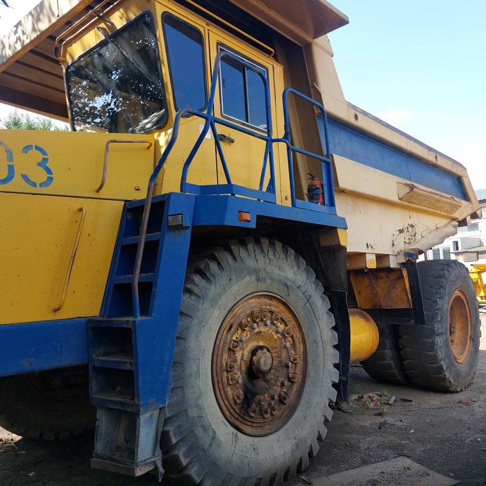 Продам Белаз. Двигатель Cummins.Коробка 5 ступенчатая.