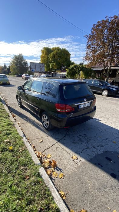 Toyota Avensis Verso
