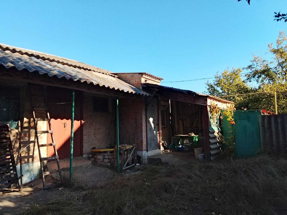 Будинок, земля, сад, є кадастровий номер