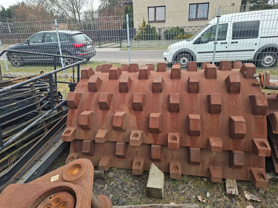 płaszcz okołkowany do walca Volvo