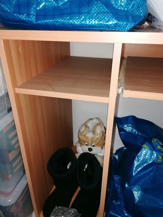 Secretaria castanho claro