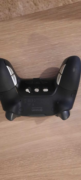 nacon ps4 revolution UNLIMITED PRO
