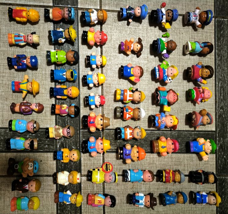 Lego фигурки,пираты,человечки.Трещетки.Три кота