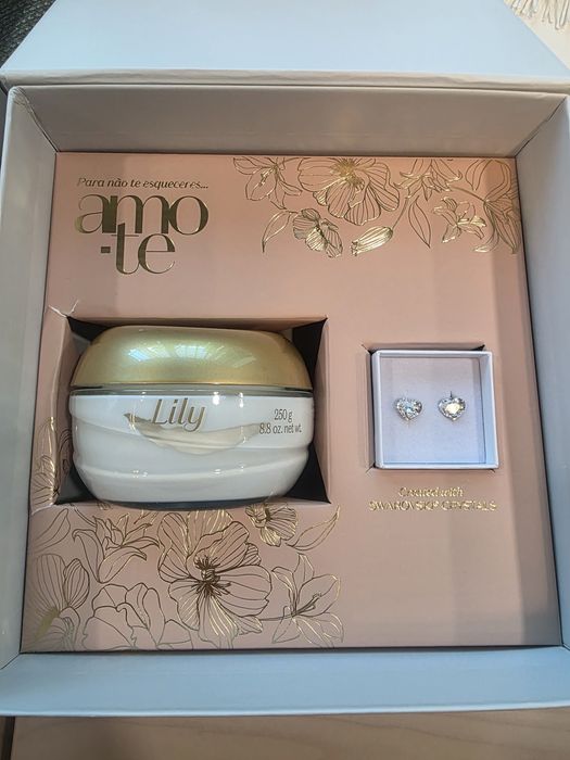 Kit dia da mãe lily O Boticário com brincos swarosvki