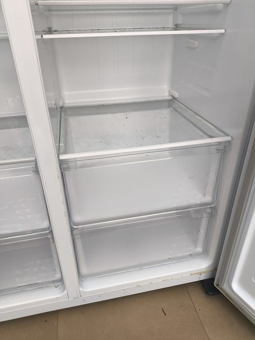 Frigorífico Americano Hisense (avariado)