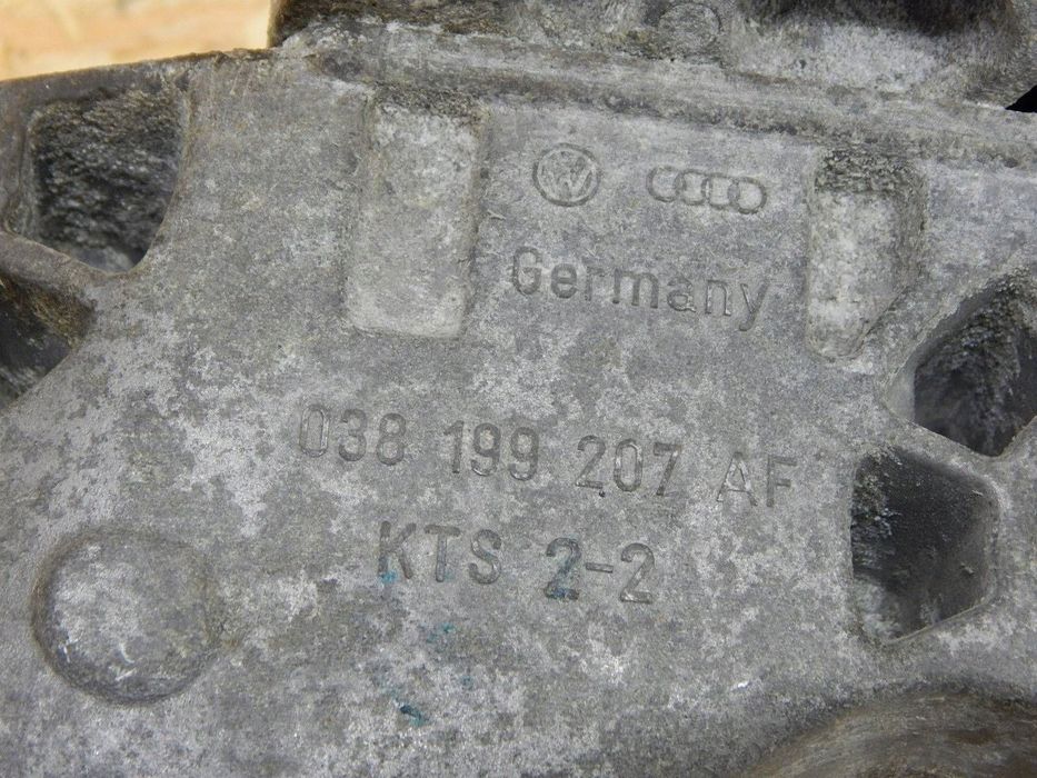vw t5 łapa poduszka silnika 038199207af 1.9 tdi
