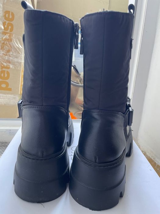 Черевики Estro на байці на платформі