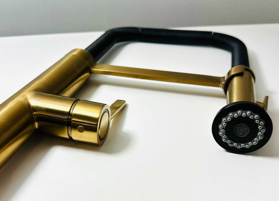 Кухоний змішувач GoodHome Kamut з рухомим латунним виливом