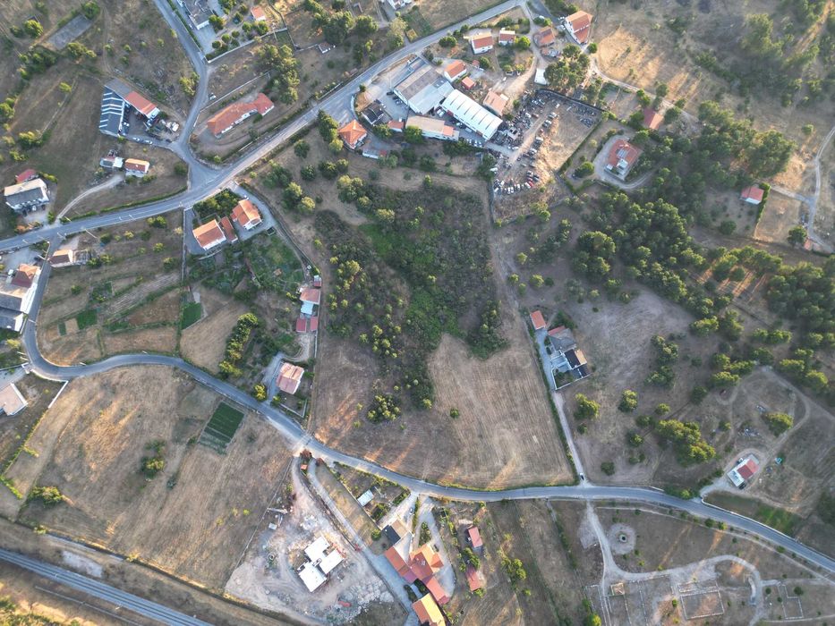 Terreno Barracão urbano à venda na Rua da Fábrica, 11.000 m² cada lote