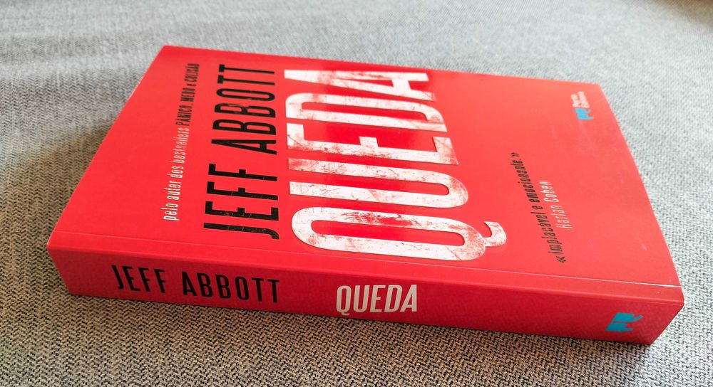 livro "Queda" Jeff Abbott
