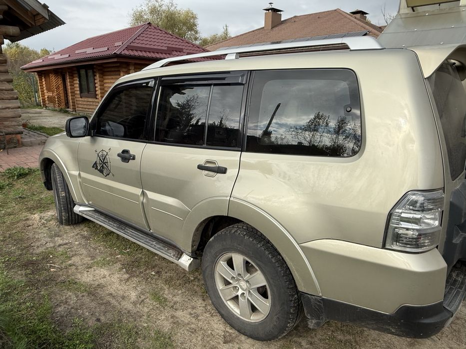 Продам Pajero wagon 4 2008