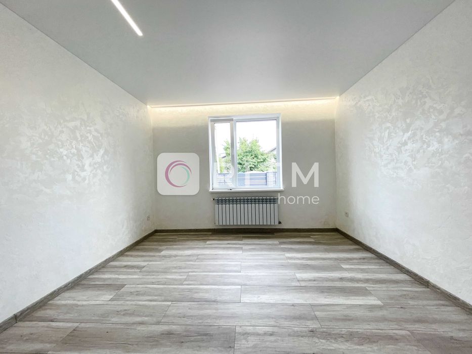 Продається будинок з сучасним ремонтом у Луцьку!!!