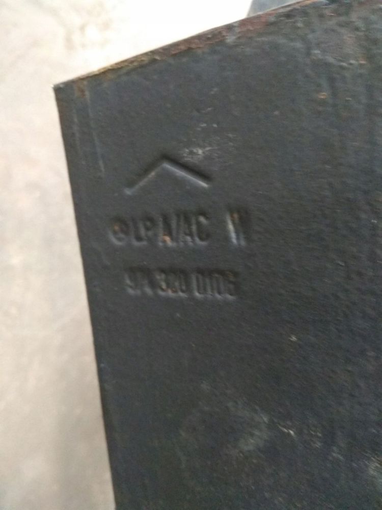 alt