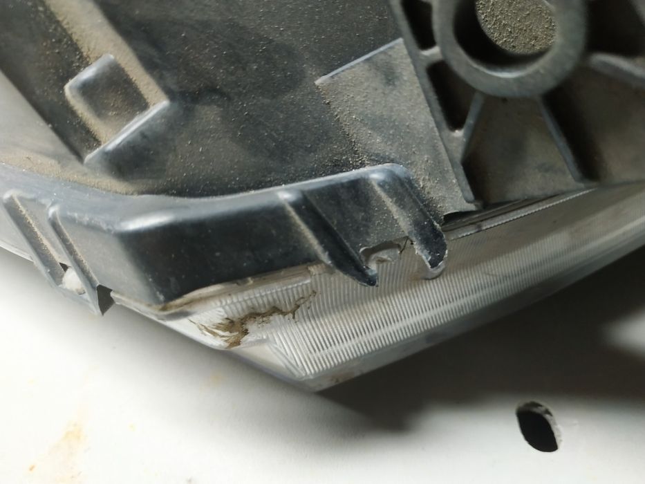 Chrysler Dodge Journey фара R