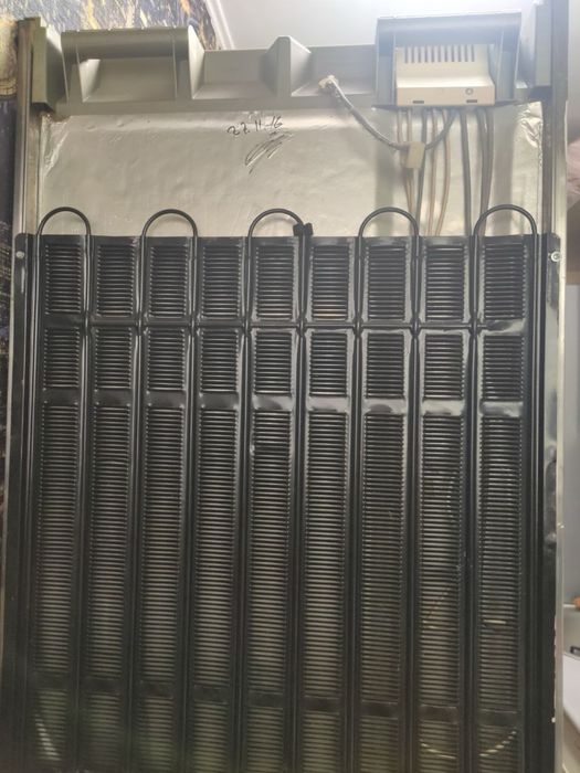 Продам холодильник Liebherr 3846