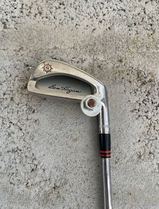 Vários Tacos De Golfe