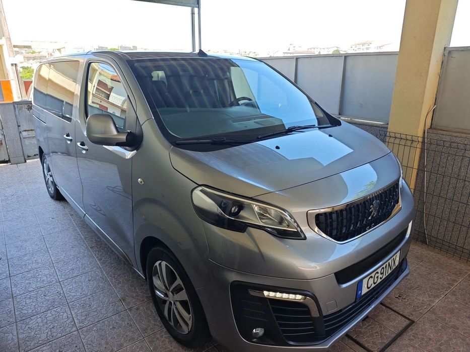 Peugeot e-Traveller L3 (50kWh) Business VIP