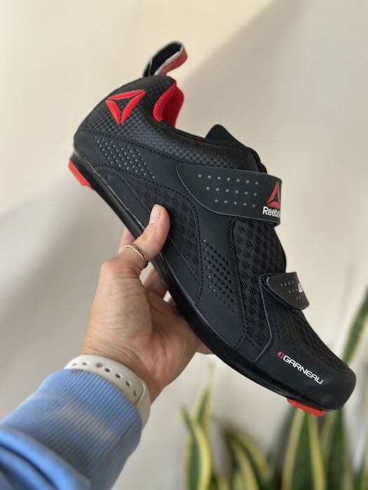 Веловзуття, велотуфлі, Взуття для велосипедистів вело взуття