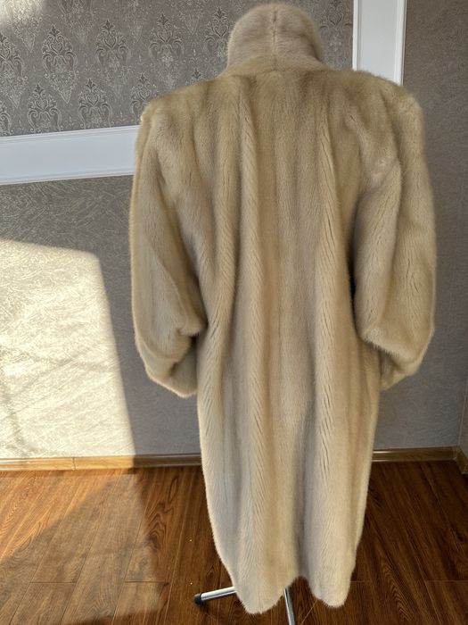 Шуба норкова довга