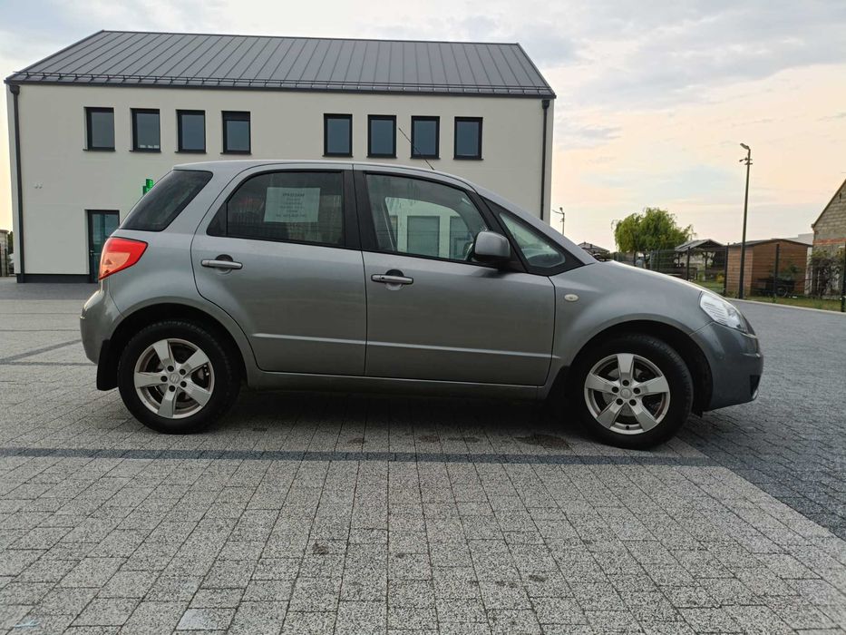 Suzuki SX4 1.6 2011 rok