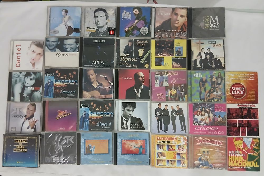 Lote de CDS Musicas Portuguesas