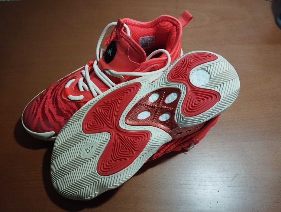 Sapatilhas Adidas BYW Select